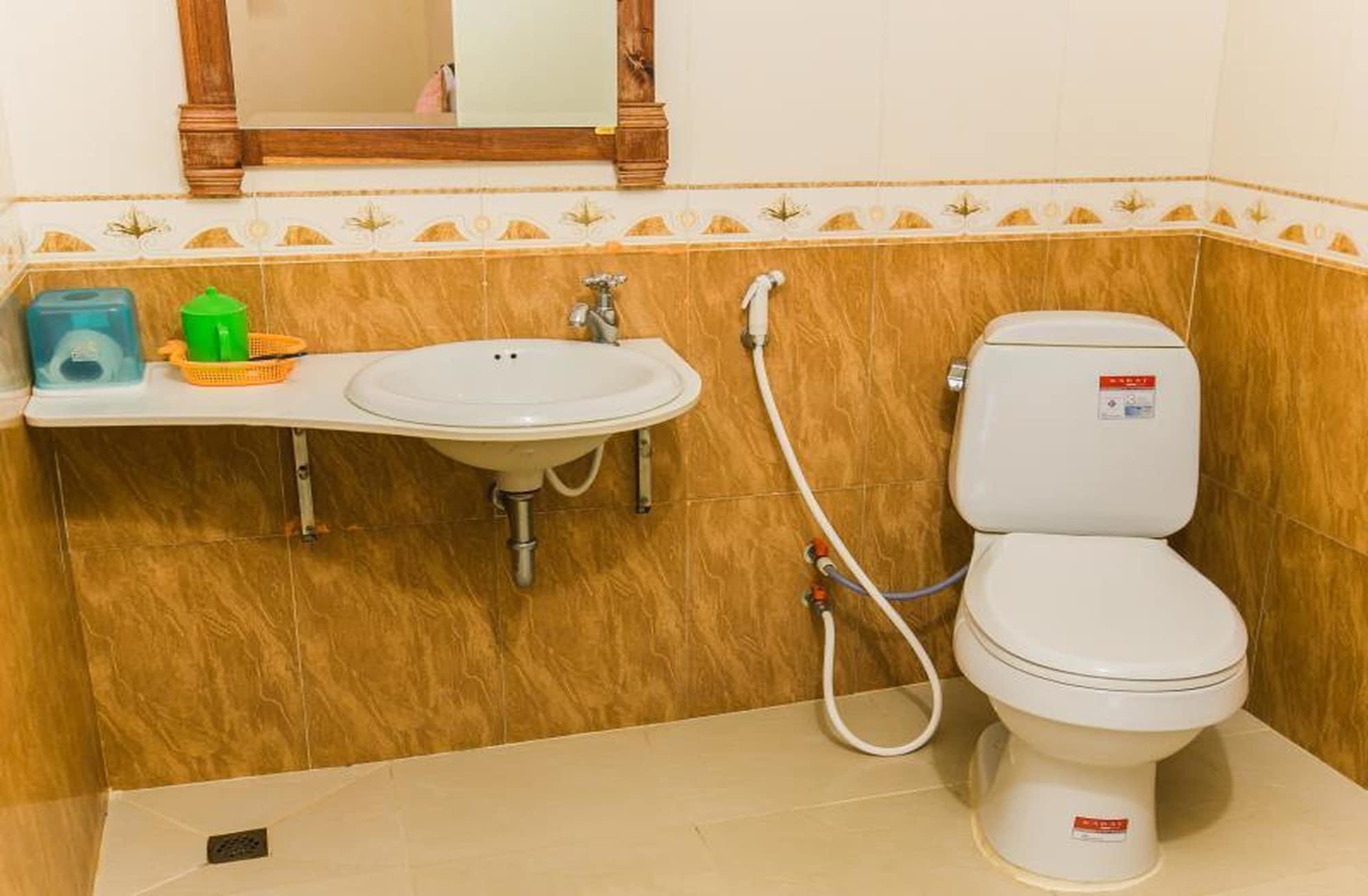באטאמבנג Asia Hotel מראה חיצוני תמונה