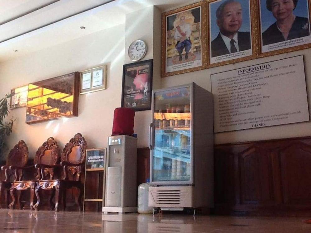 באטאמבנג Asia Hotel מראה חיצוני תמונה