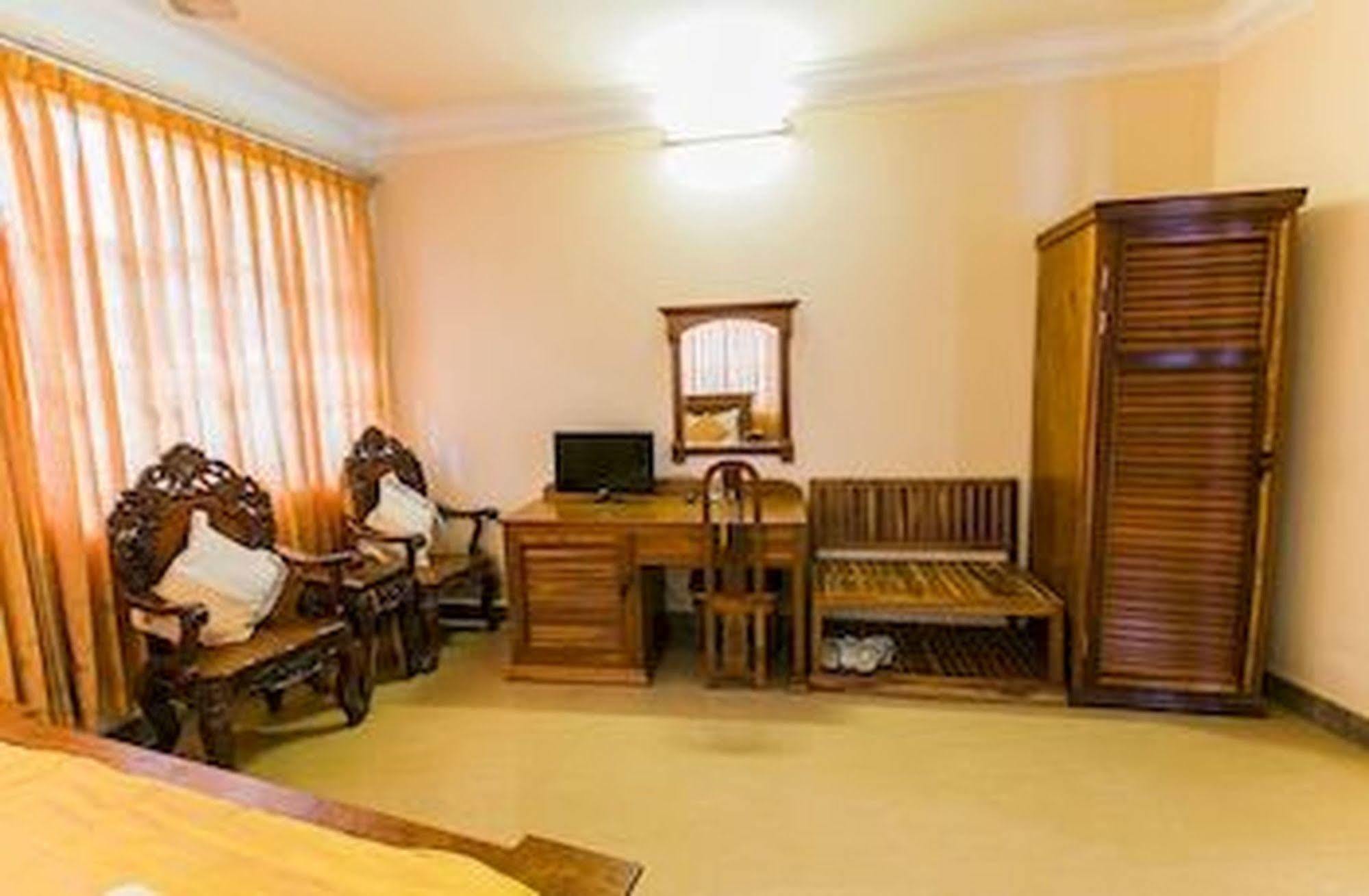 באטאמבנג Asia Hotel מראה חיצוני תמונה