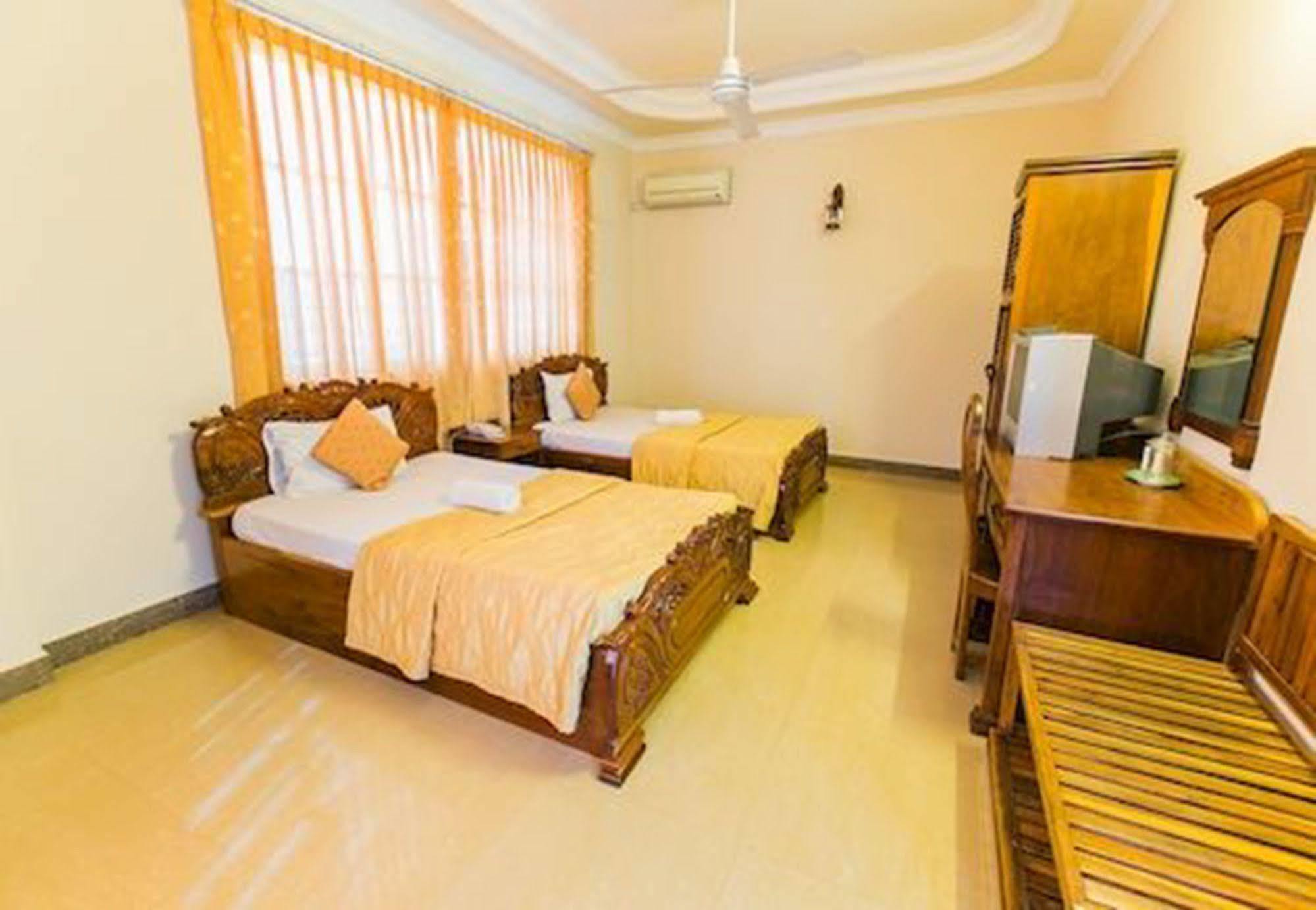 באטאמבנג Asia Hotel מראה חיצוני תמונה